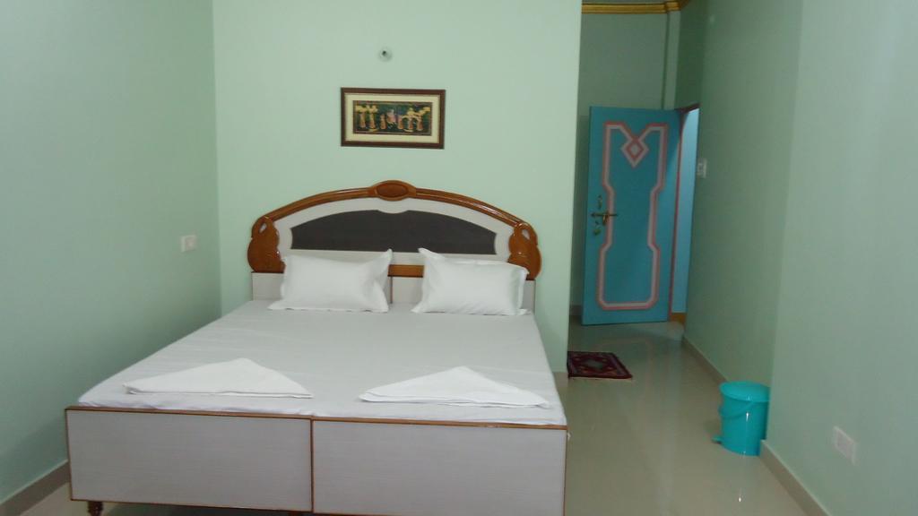 Krishna Paying Guest House Benares Kamer foto